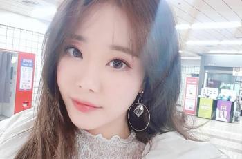 Bikin Meriang, Ini 5 Gaya Liburan Bomi, Youtuber Seksi Asal Korea Selatan