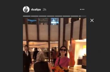 Dua Lipa di hotel. kolase Instagram (instagram.com/dualipa)