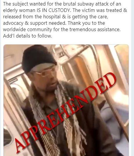 Aksi Penumpang Menendang Nenek di Kereta (twitter.com/NYPDDetectives)