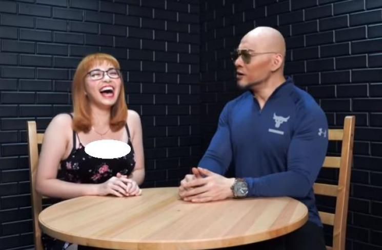 Makan Bareng Deddy Corbuzier, Kimi Hime Minder Kegedean. (Tangkapan layar Youtube Deddy Corbuzier)