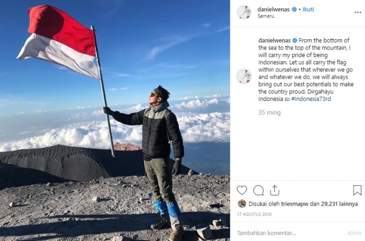 Gaya liburan Daniel Wenas. (Instagram/@danielwenas)
