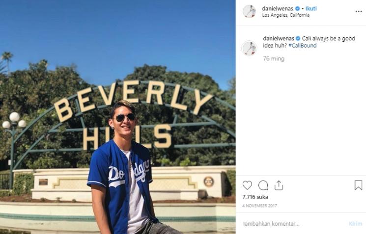 Gaya liburan Daniel Wenas. (Instagram/@danielwenas)