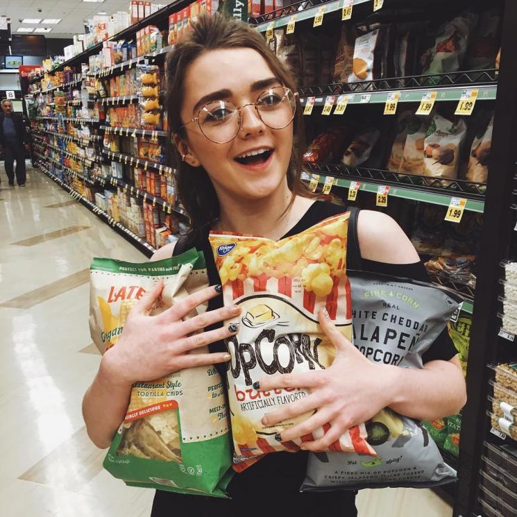 Maisie Williams, pemain Game of Thrones yang hobi kulineran. (Instagram/@maisie_williams)