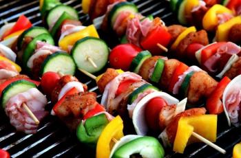 4 Tips Siasati Makanan Berlebih Saat Lebaran