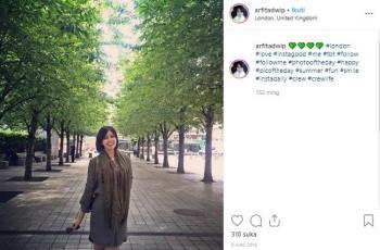 Gaya liburan Arfita Dwi Putri, istri Yama Carlos. (Instagram/@arfitadwip)