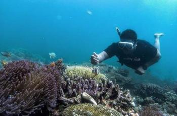 Menikmati Pesona Laut Biru di Pantai Bangsring Banyuwangi