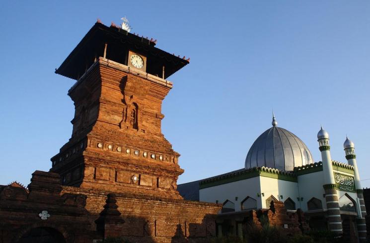 Masjid dengan arsitektur unik (Wikimedia Commons)