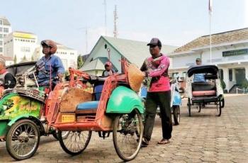 Peringati HUT RI, Museum Dharma Wiratama Makan Bareng Ratusan Tukang Becak