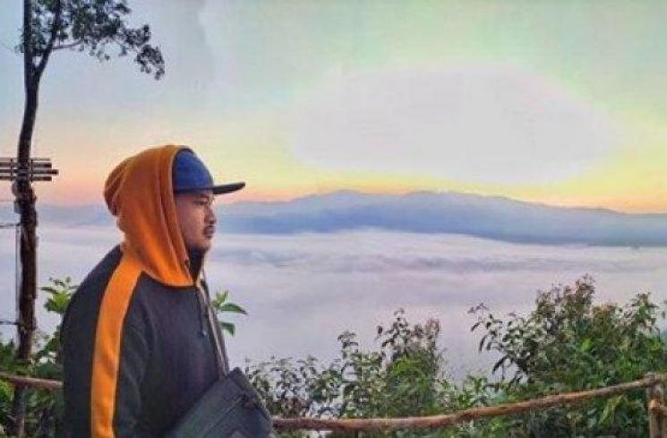 Gunung Luhur, Negeri di Atas Awan Lebak Banten. (Instagram/@dakoikul_a)