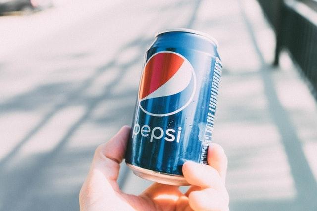 Ilustrasi Pepsi. (Pexels/Martin Péchy)