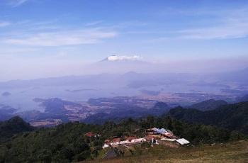 Potret Batu Dua, Spot Paralayang dengan Panorama Waduk dan Gunung
