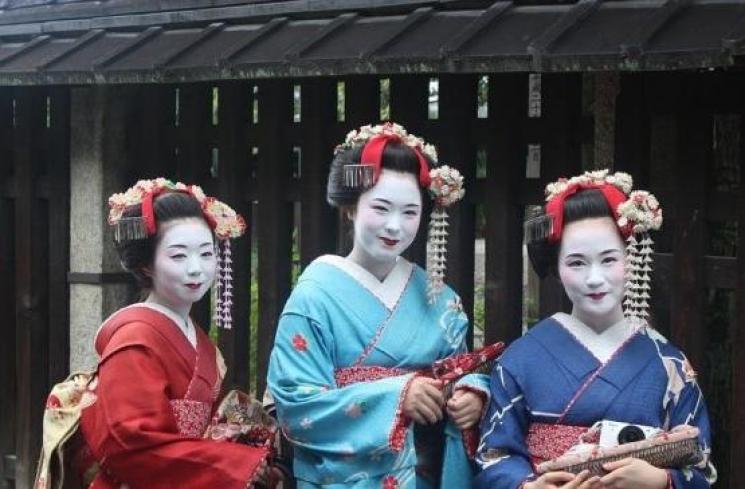 Ilustrasi Geisha di Kyoto. (Pixabay/UniBay)