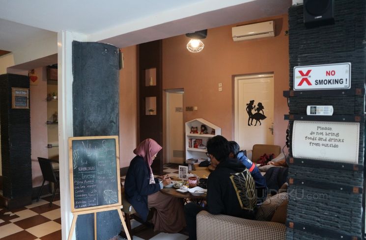 Coklat Cafe, Yogyakarta (Guideku.com/Amertiya)