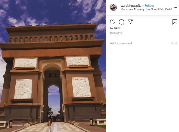 Monumen Simpang Lima Gumul di Kediri. (Instagram/@wardahpuspita)