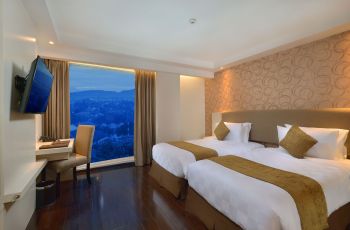 Hotel Dekat Candi Sambisari (platinumhotelindonesia.com)