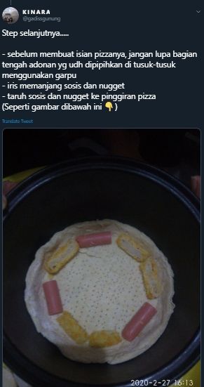 Cara membuat pizza menggunakan rice cooker ala netizen. (Twitter/@gadissgunung)