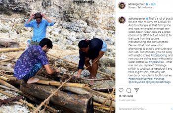 Adrian Grenier Bersih-Bersih Sampah di Pantai Bali. (instagram.com/adriangrenier)