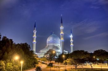 Masjid Sultan Salahudin. (Abdul Aziz Shah)