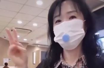Nyeleneh, Berkat Tips Ini Pakai Masker Tetap Bisa Makan Enak