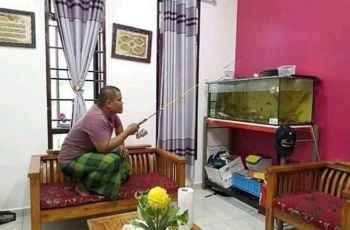 Saat si Bapak Refreshing di Rumah, Ada yang Mantap Tapi Bukan Mancing Mania