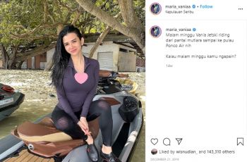 Dituduh Operasi, Begini Gaya Liburan Presenter Seksi Maria Vania. (Instagram/@maria_vaniaa)