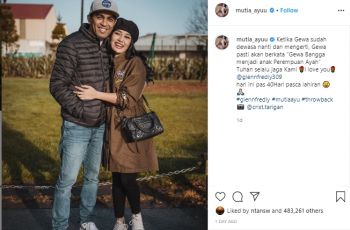 Mengenang Sosok Penyanyi Legendaris, Ini 5 Potret Liburan Glenn Fredly. (Instagram/@mutia_ayuu)
