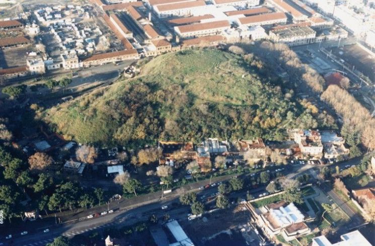 Monte Testaccio. ( link.springer.com)