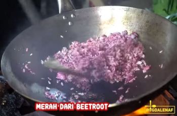 Nasi goreng warna warni Thole Kitchen (YouTube Mgdalenaf)