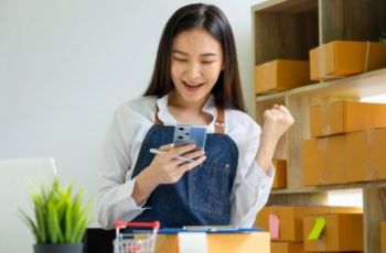 Cuma Jualan Minyak Rambut, Cewek Ini Cuan Sampai Rp 70 Miliar!