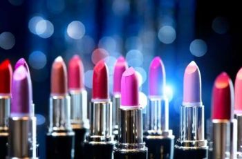 10 Lipstik Waterproof di Bawah Rp150K: Anti Luntur, Tahan Seharian!