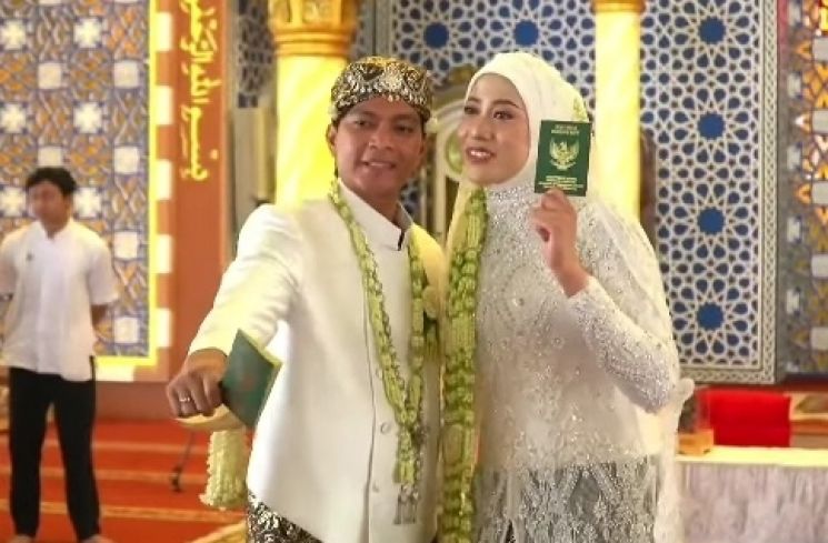 Dio Novandra dan Megawati Hangestri Pertiwi menikah. (Youtube)