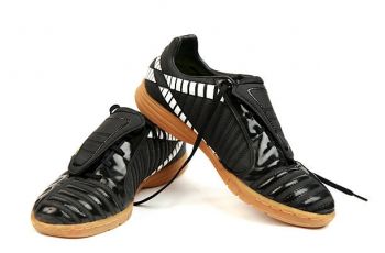 5 Sepatu Futsal 'Sat-Set' yang Tetap Gaul Buat Ngampus dan Ngantor