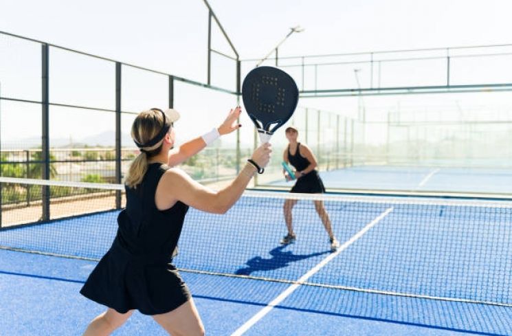 OIahraga Padel. (unsplash.com)