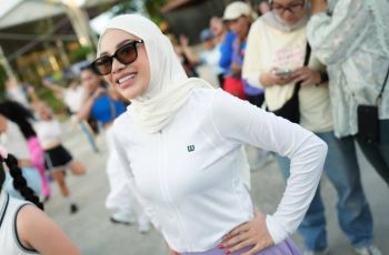 Gaya Zumba Aurel Hermansyah Dikritik, Intip 4 Tips Pilih Baju Olahraga Muslimah Anti-Nyeplak