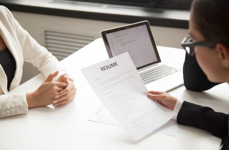 Biar CV-mu Makin Stand Out, Yuk Cobain 5 Aplikasi dan Website Bikin CV Anti Ribet Ini!