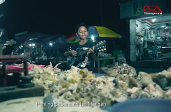 Liriknya Bikin Nyesek! Ternyata Lagu 'Aku Ngamen' Curhatan Nyata Perjuangan Hidup Farel Prayoga?