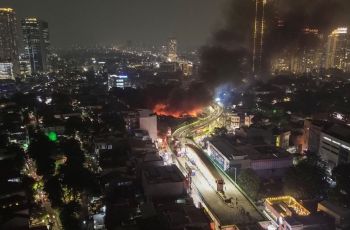 Dampak Kebakaran Hebat Pasar Taman Puring: 500 Kios Jadi Abu, Tahanan Polsek Ikut 'Ngungsi'