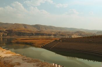 Sungai Eufrat Surut dan Gunung Emas Muncul, Pertanda Kiamat Sudah Dekat atau Cuma Mitos?