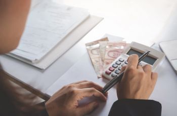 8 Tips Menabung ala Perencana Keuangan, Biar Nikah Impianmu Nggak Cuma Jadi Angan