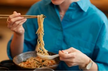 Lagi Bokek tapi Ngidam Ramen? 10 'Mie Jepang' Instan Ini Bisa Dibeli di Alfamart dan Indomaret!
