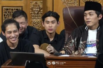 DJ Panda Ikut Kajian Gus Iqdam, Dicakar Emak-emak dan Salah Tingkah saat Ditanya Pacar
