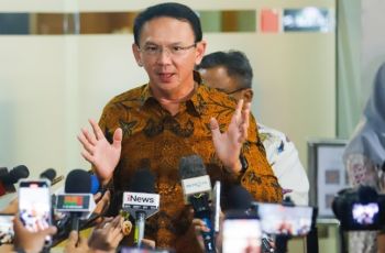 Ahok 'Sentil' DPR: Gaji Rp 1 Miliar Sebulan Gak Masalah, tapi Berani Gak Buka Anggaran?