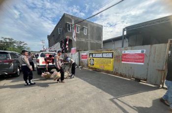 Kekerasan di Pabrik Limbah Serang: Saat Wartawan Diinjak-injak dan Deputi KLHK Turun Tangan Adu Jotos